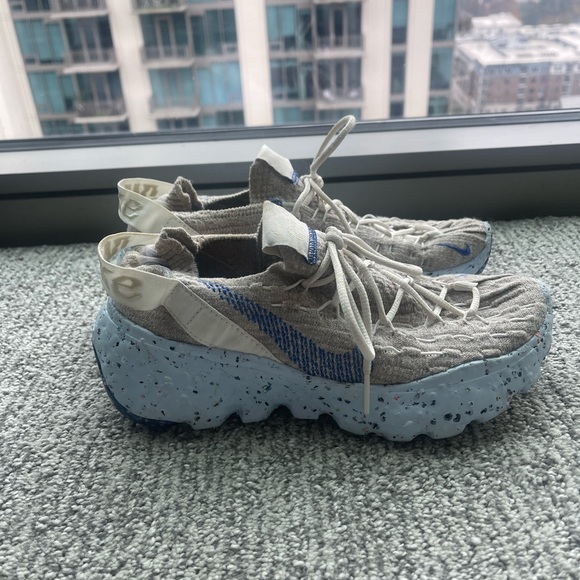 Nike Shoes - Nike Space hippies